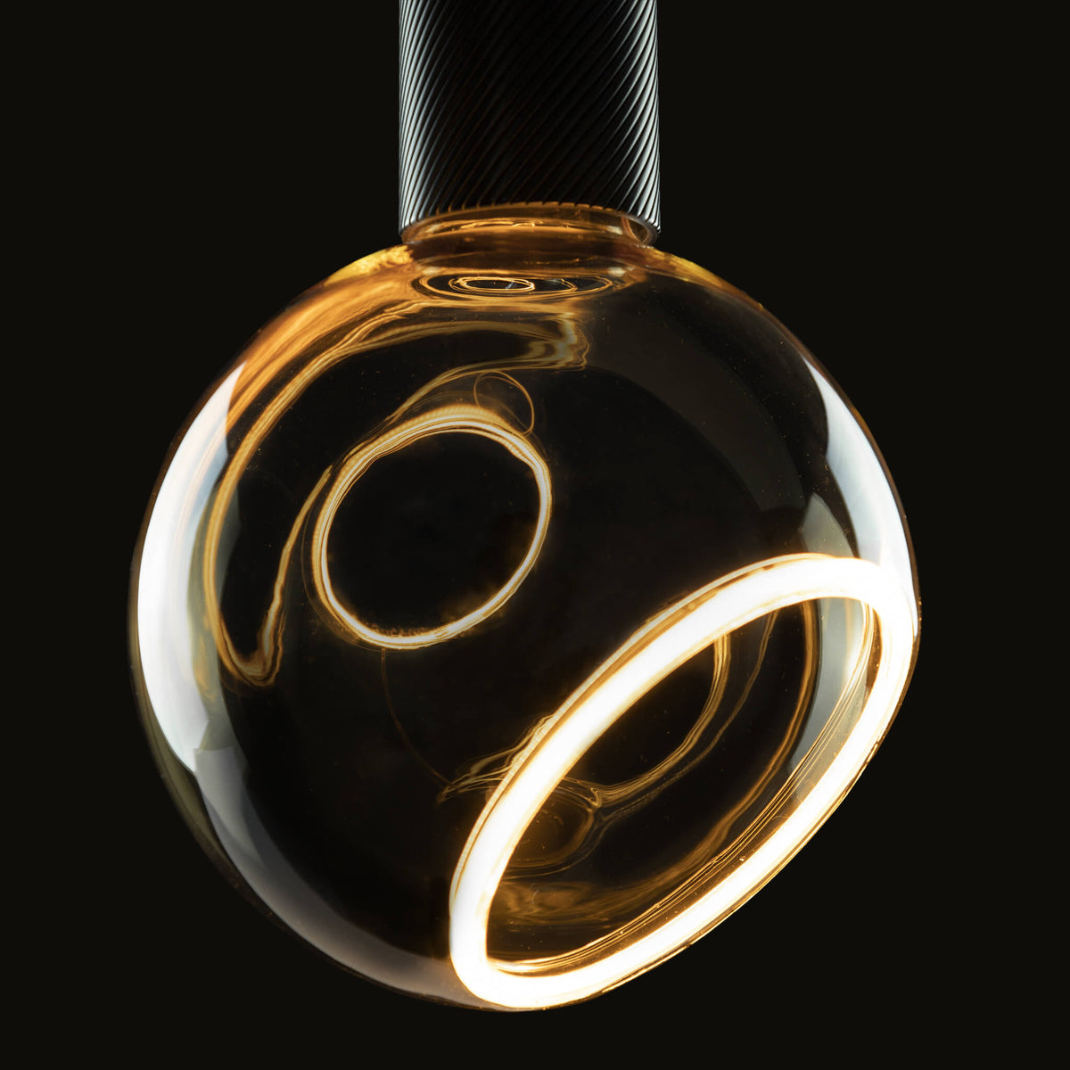 SEGULA LED Floating Globe 150 45° golden – E27, 4,5 W, 2.200 K, dimmbar – Bild 2