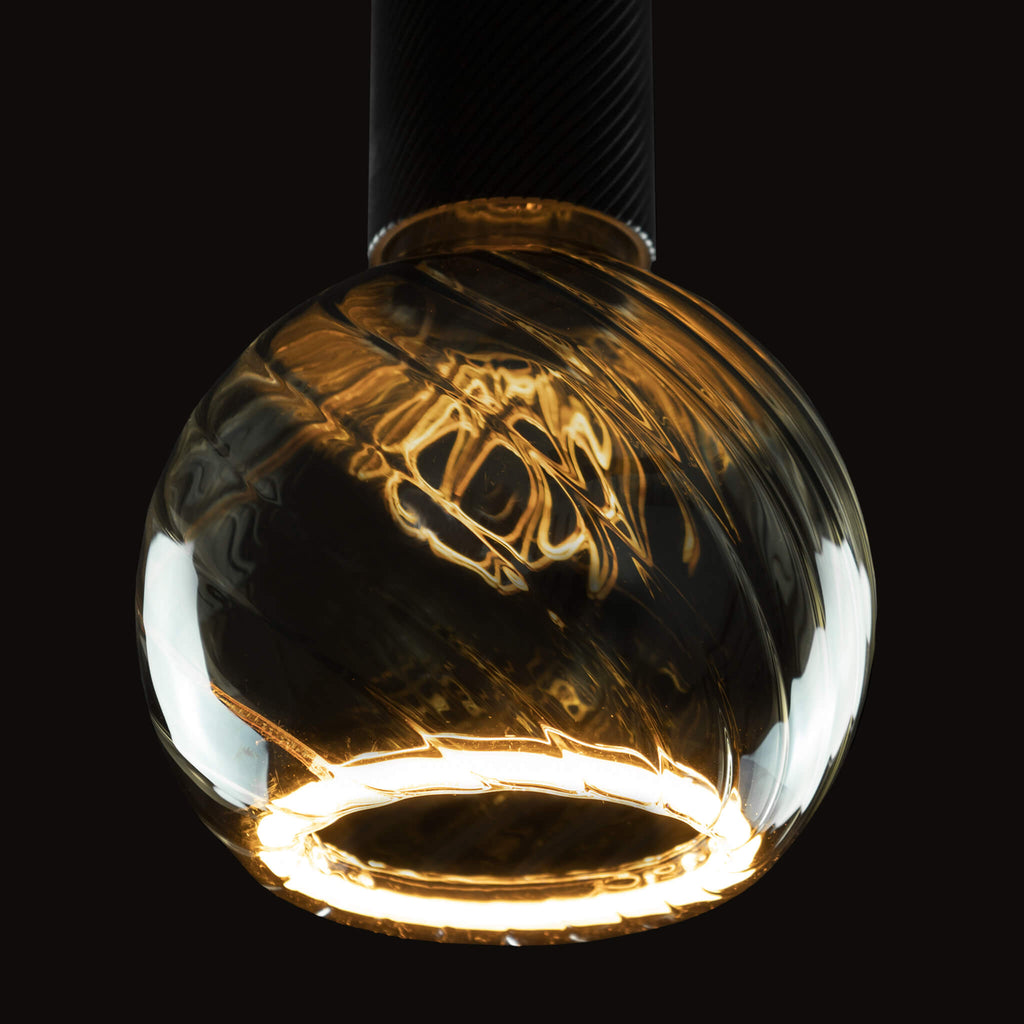 SEGULA LED Floating Globe 125 twisted smokey grau – E27, 6 W, 1.900 K, dimmbar – Bild 3