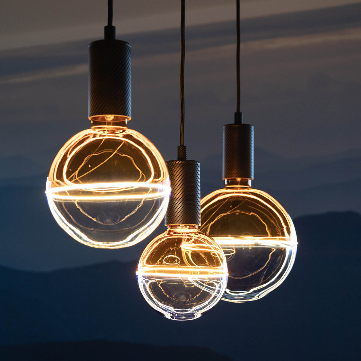 SEGULA LED Illusion Globe 127 2tones gelb blau – E27, 5 W, 1.900 K, dimmbar – Bild 6
