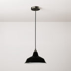 Pendelleuchte mit Stoffkabel, Bistrot-Lampenschirm und Metall-Details – Schwarz