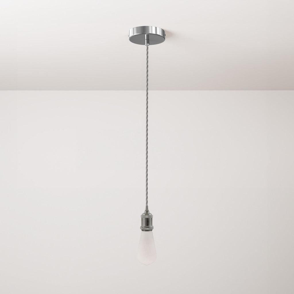 Pendelleuchte mit geflochtenem Textilkabel und Aluminiumfassung – Chrom
