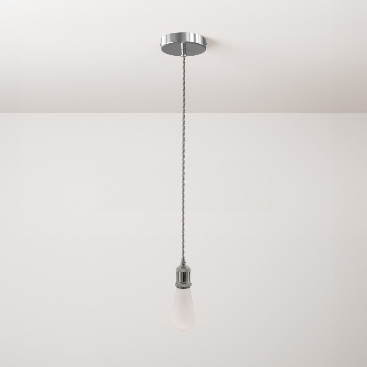 Pendelleuchte mit geflochtenem Textilkabel und Aluminiumfassung – Chrom
