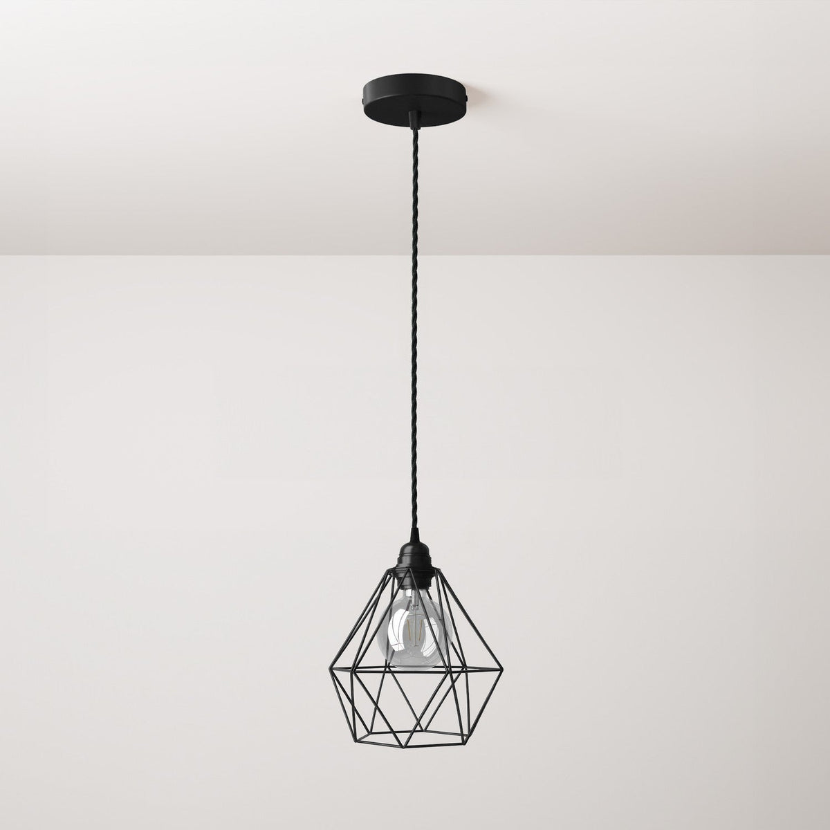 Pendellampe komplett mit Textilkabel, Gitter-Lampenschirm Diamond und Metallbeschlägen – Schwarz
