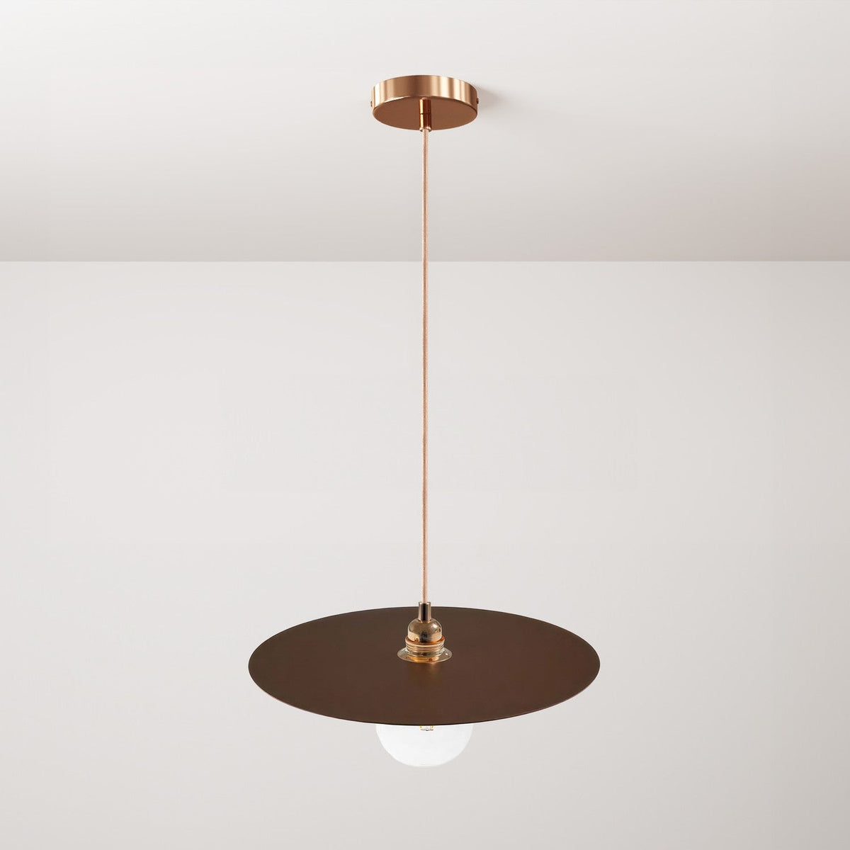 Pendelleuchte komplett mit Textilkabel, Oversize-Lampenschirm Ellepi und Metall-Details – Corten-Effekt