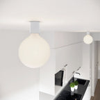 Weiße Wandleuchte mit Glühbirne in Porzellan-Optik – Wasserdicht IP44 – IO – Ansicht 5