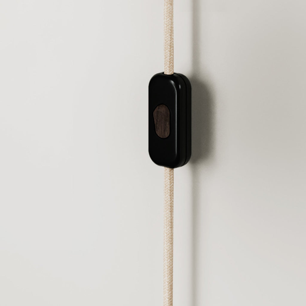 Wandleuchte aus Holz mit Zweipolstecker – Wengé-Effekt – Ansicht 3