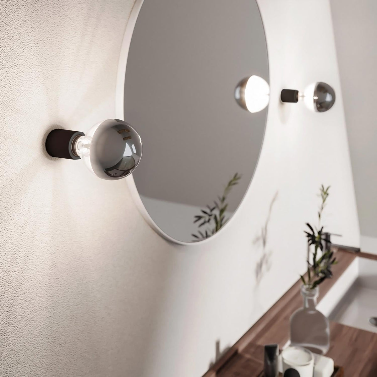Wandlampe Schwarz mit sichtbarer Halbkugel-Glühbirne in Silber – Wasserdicht IP44 – IO – Ansicht 5