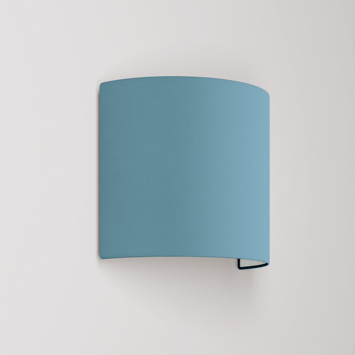 Wandleuchte Ventola mit Schirm aus Stoff Teletta steingraublau – Made in Italy