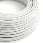 Glänzend weißes, glitzerndes Kabel