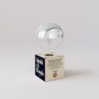 Kabellose Batterie-Lampe Cabless03 „Bimbi c’è l’onde“ mit halbglänzender Glühbirne in Silberkugel-Optik - Tuttapolpa – Ansicht 3