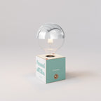 Kabellose Batterie-Lampe Cabless03 „Pensati all’Elba“ mit halbglänzender Glühbirne in Silberkugel-Optik - Tuttapolpa
