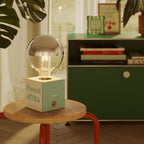Kabellose Batterie-Lampe Cabless03 „Pensati all’Elba“ mit halbglänzender Glühbirne in Silberkugel-Optik - Tuttapolpa – Ansicht 2