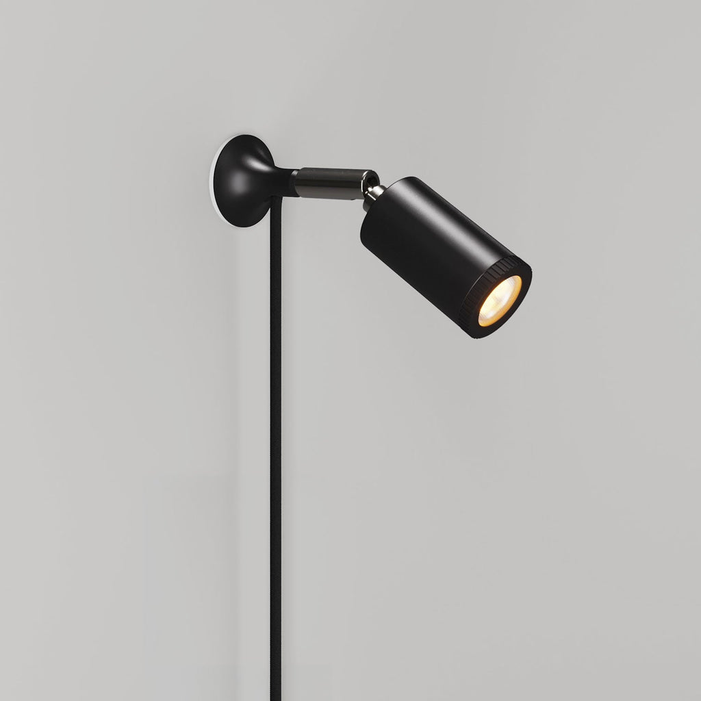 MAG-Y Wandlampe mit Gelenk und Spotlicht – Schwarz