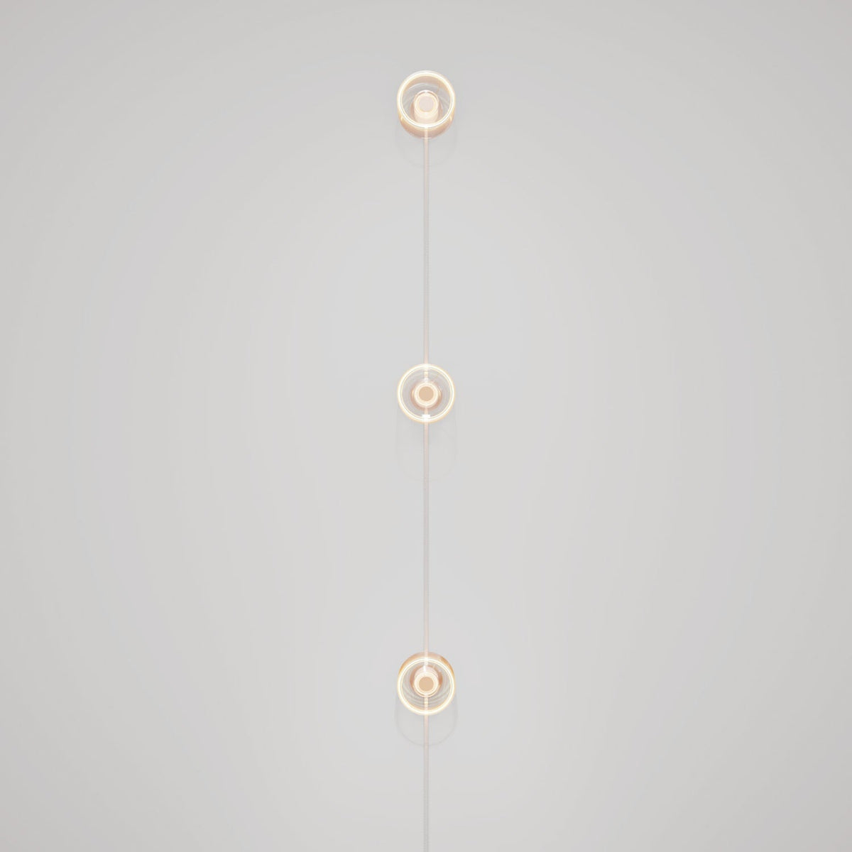 Wandleuchte Spostaluce mit Stecker, 3 Ghost-Glühbirnen und grauem melange Textilkabel