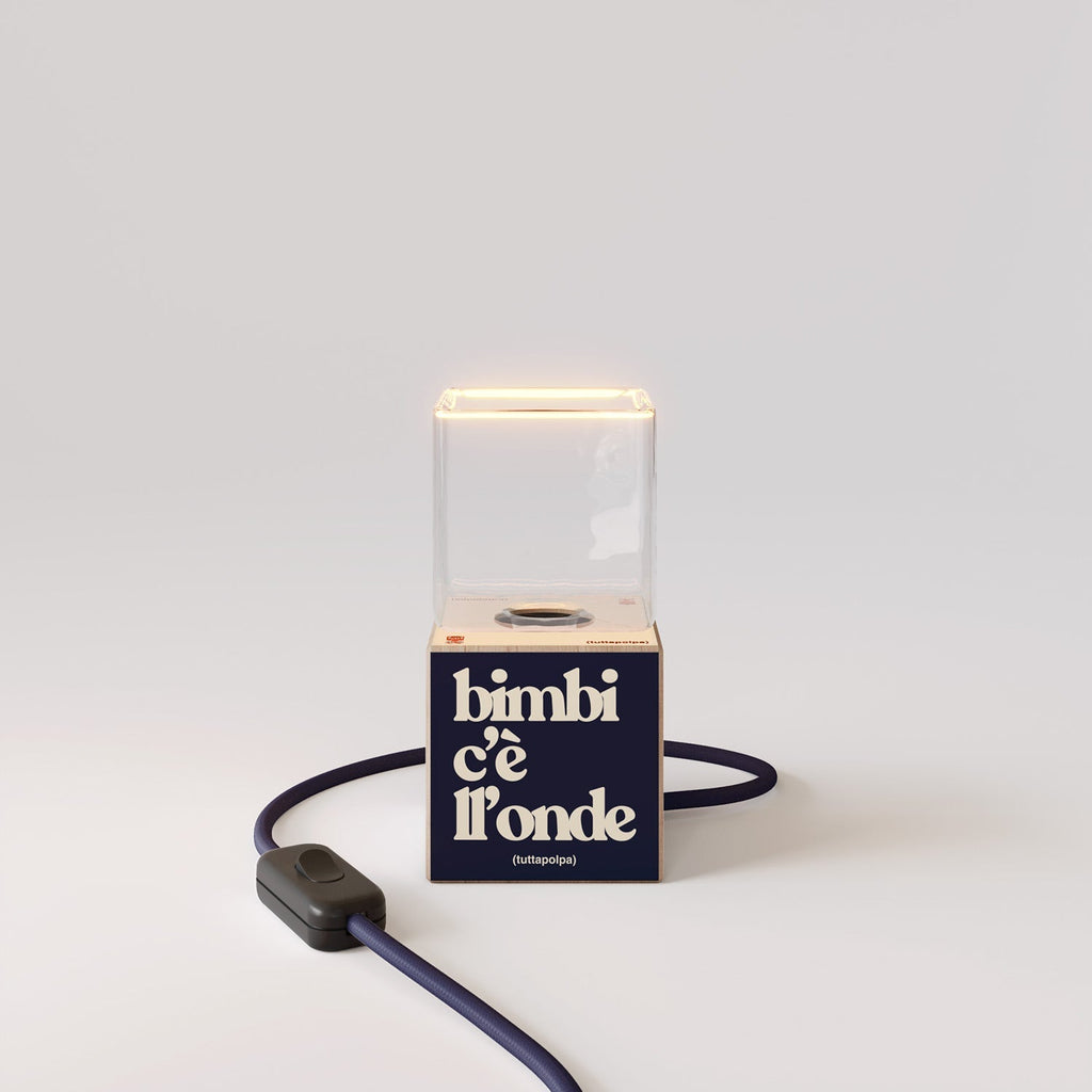 Tischlampe Cubetto „Bimbi c’è l’onde“ mit Ghost-Glühbirne – Tuttapolpa – Ansicht 5