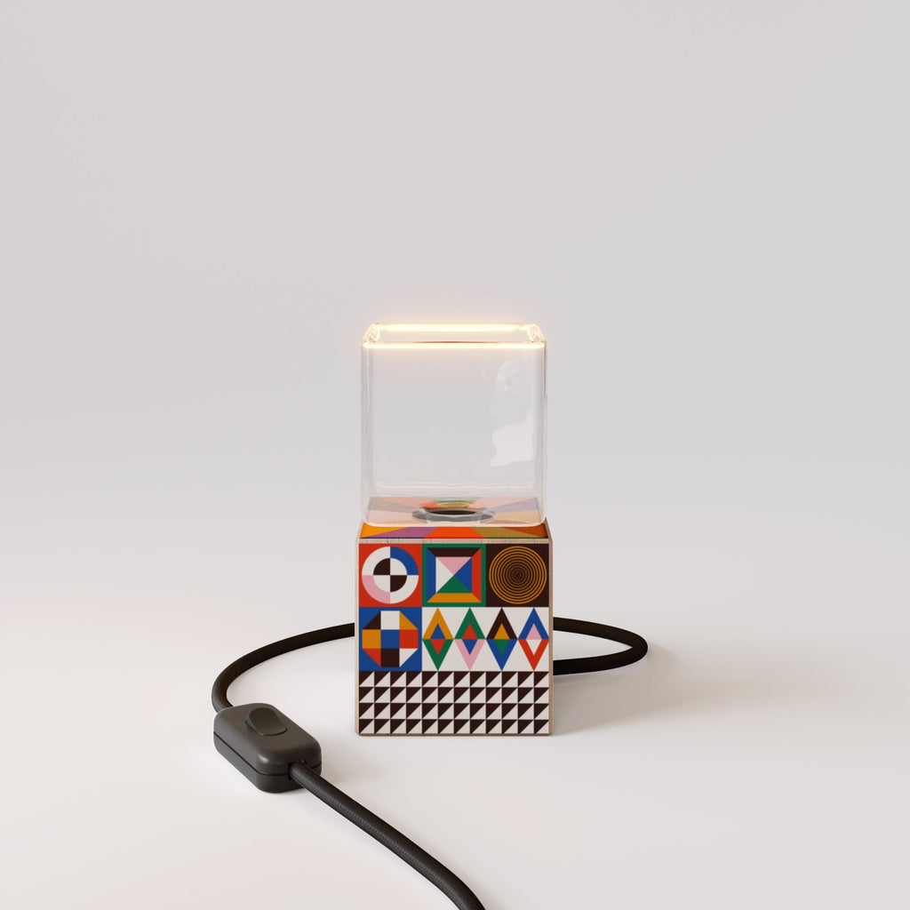 Cubetto Tischlampe mit Ghost Glühbirne - PosterLad – Ansicht 5