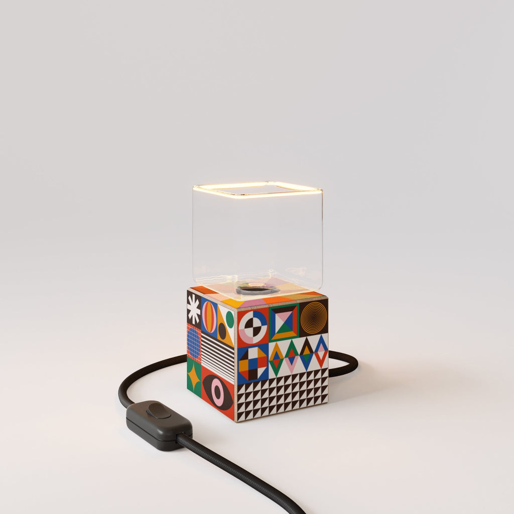 Cubetto Tischlampe mit Ghost Glühbirne - PosterLad
