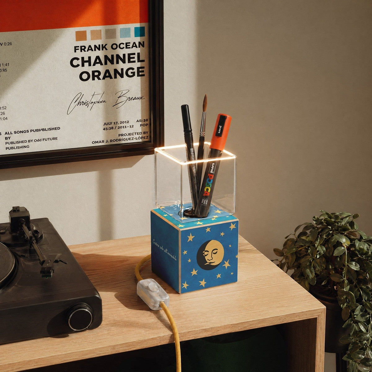 Tischlampe Cubetto „La luna“ mit Ghost Glühbirne - Santomanifesto – Ansicht 3