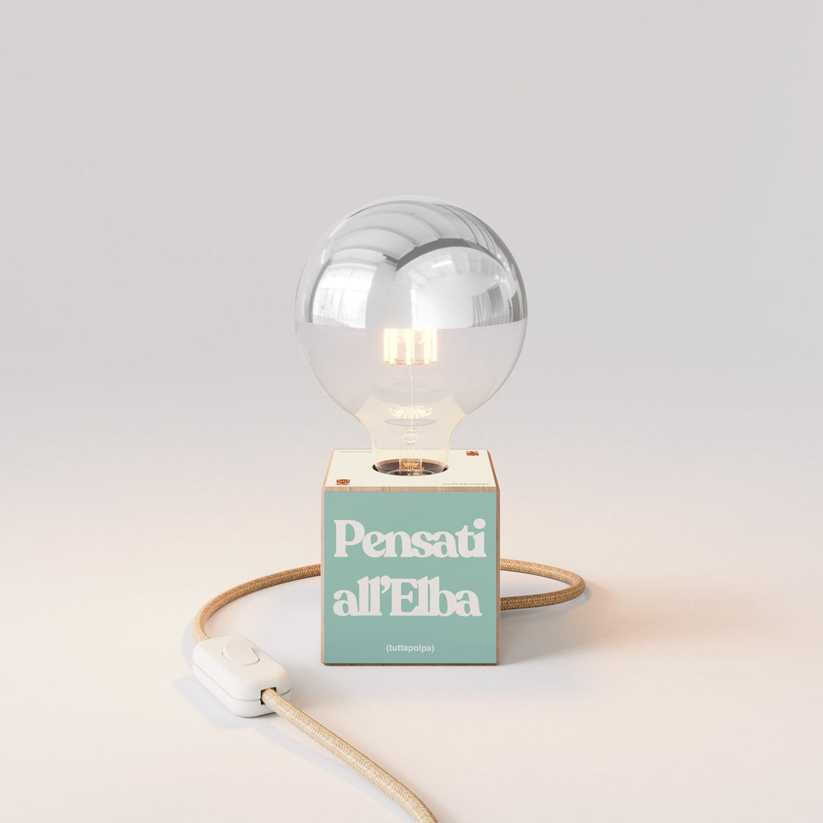 Tischlampe Cubetto „Pensati all’Elba“ mit Glühbirnen-Globe, halbverspiegelte Silberkugel - Tuttapolpa – Ansicht 4