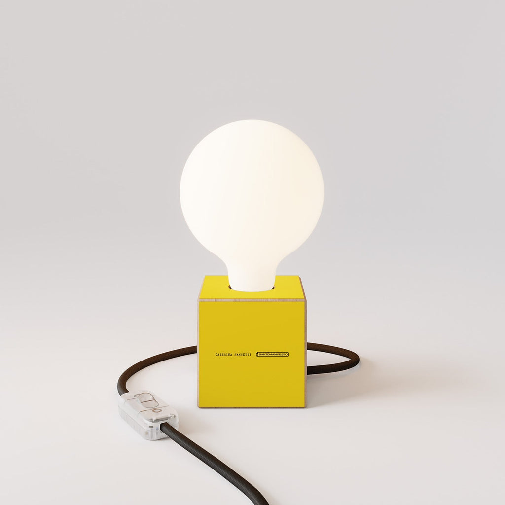 Tischlampe Cubetto „Ti odio amore mio“ mit Glühbirne Globe mit Porzellan-Effekt - Santomanifesto – Ansicht 4