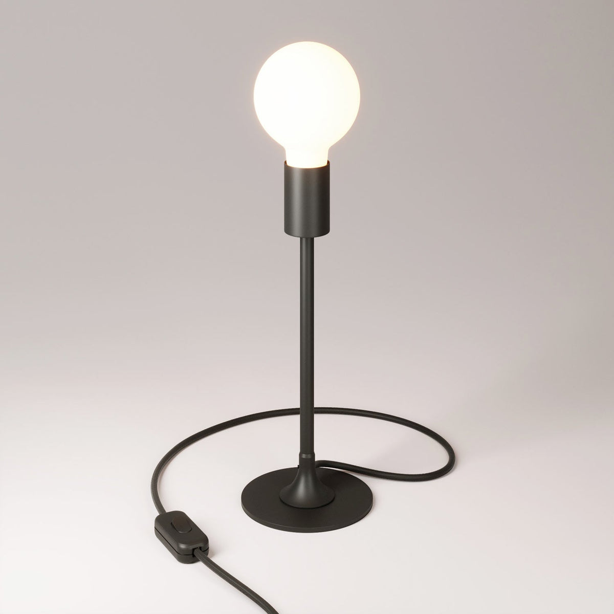 MAG-Y Tischlampe mit runder Metallbasis – Schwarz
