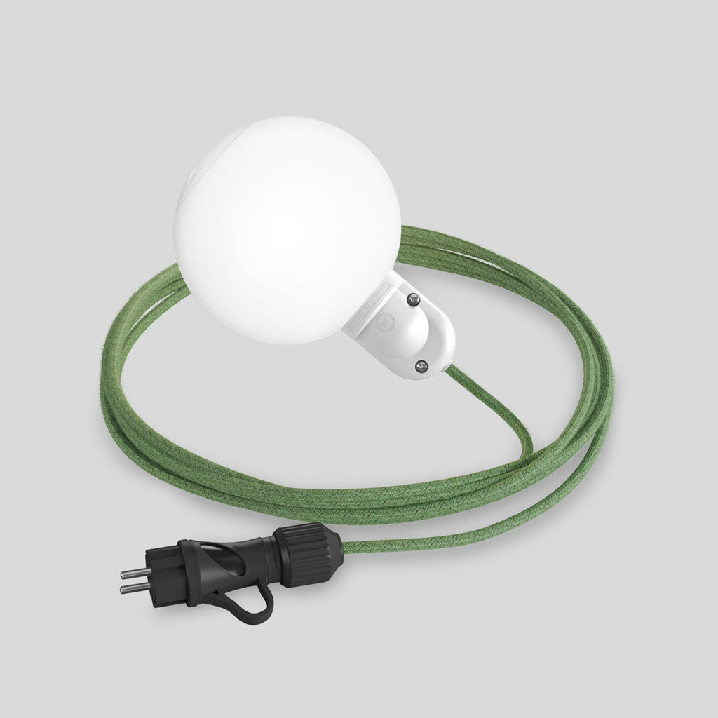 Modulair IP65 Plug-in-Außenleuchte mit bruchsicherem Unbreak-a-Ball-Schirm und Kabel SX08