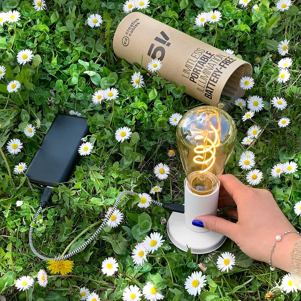 Tragbare Lampe in Geschenkverpackung SI! mit 5 Volt – Mattweiß – Ansicht 2