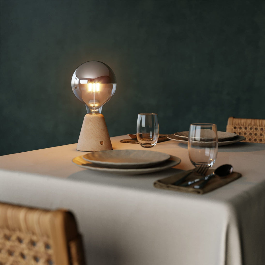 Tragbare, wiederaufladbare Lampe Cabless01 mit Halbglobe-Silberbirne – Neutral – Ansicht 4