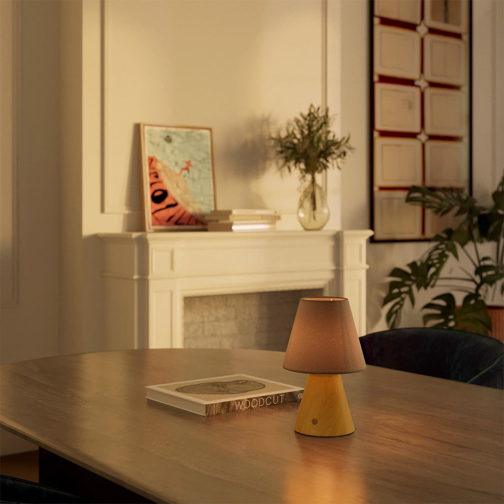 Tragbare, wiederaufladbare Lampe Cabless11 mit Tropfenlampe und Lampenschirm - Safran – Ansicht 4