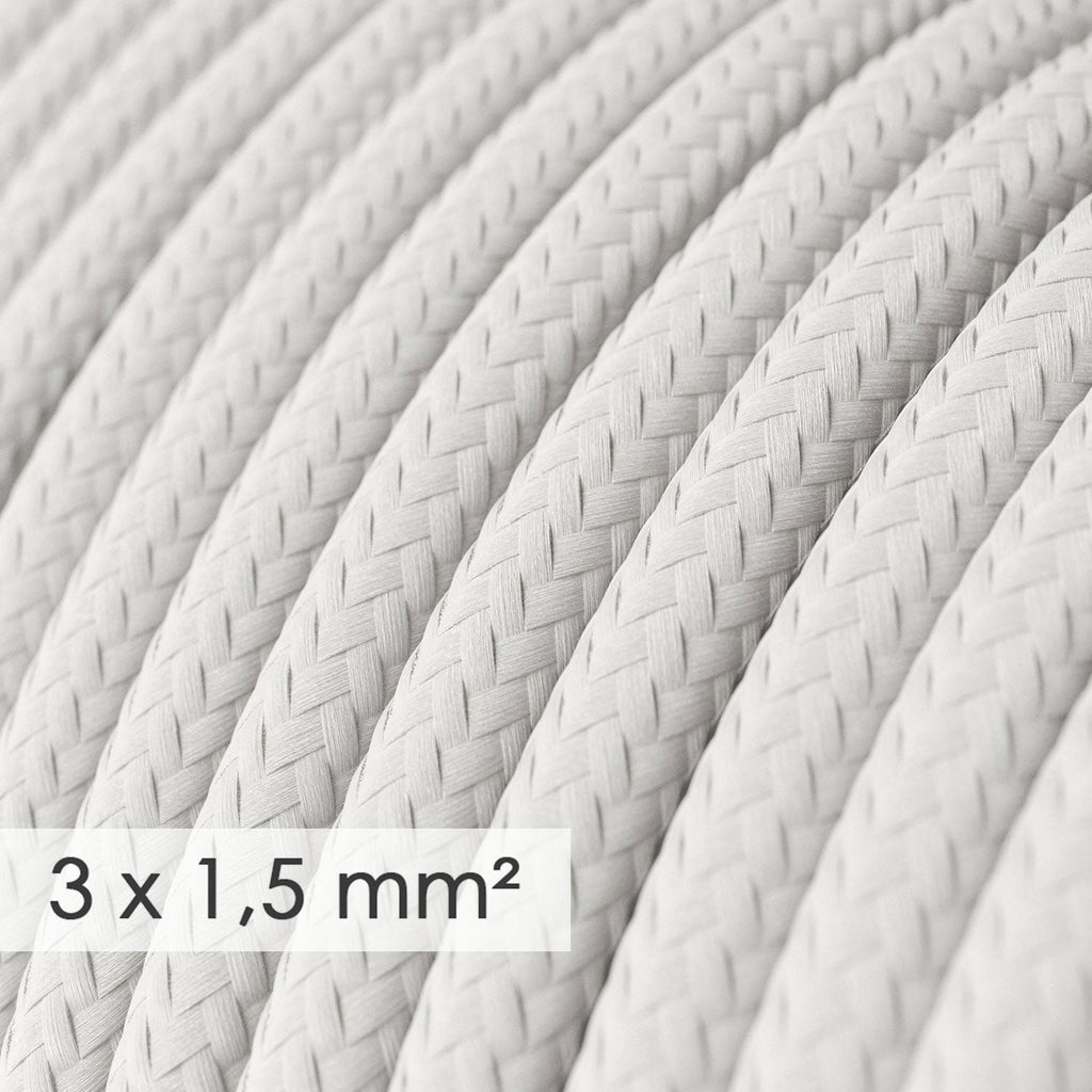 Französische Mehrfachsteckdose mit glänzend weißem Stoffkabel und Schuko-Stecker mit Komfort-Ring – Ansicht 2