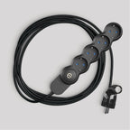 Deutsche Mehrfachsteckdose mit glänzend schwarzem Stoffkabel und Schuko-Stecker mit Komfort-Ring. – Ansicht 3