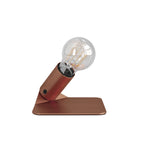 JA! Tischleuchte mit 5V, A60-Lampe und Metallfuß – Satin-Kupfer