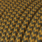 Snake Zig-Zag – Plug-in-Lampe mit Textilkabel im Zig-Zag-Effekt RZ27 – Ansicht 2