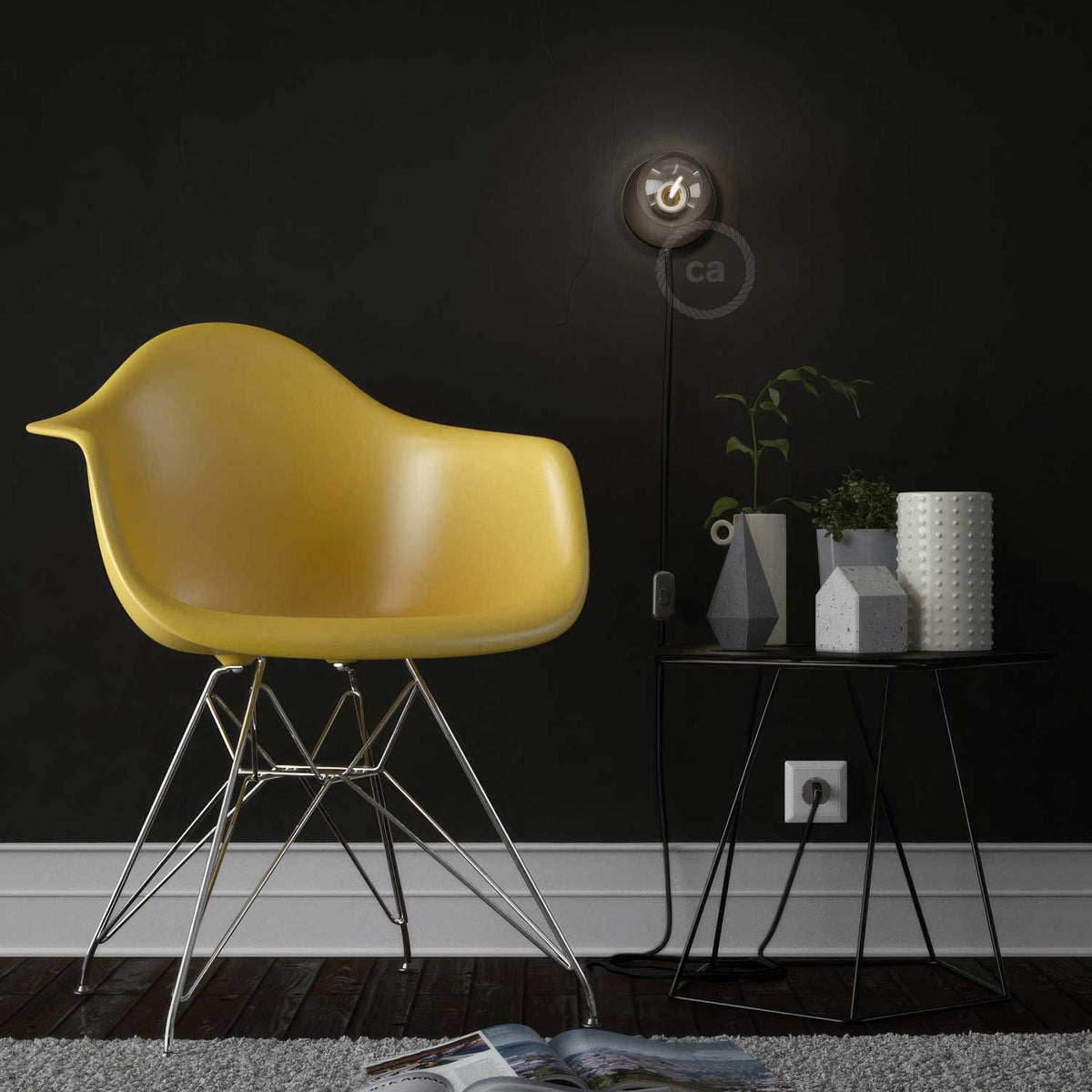 Spostaluce, Lichtpunkt aus Metall mit Textilkabel und seitlichen Öffnungen – Schwarz – Ansicht 3